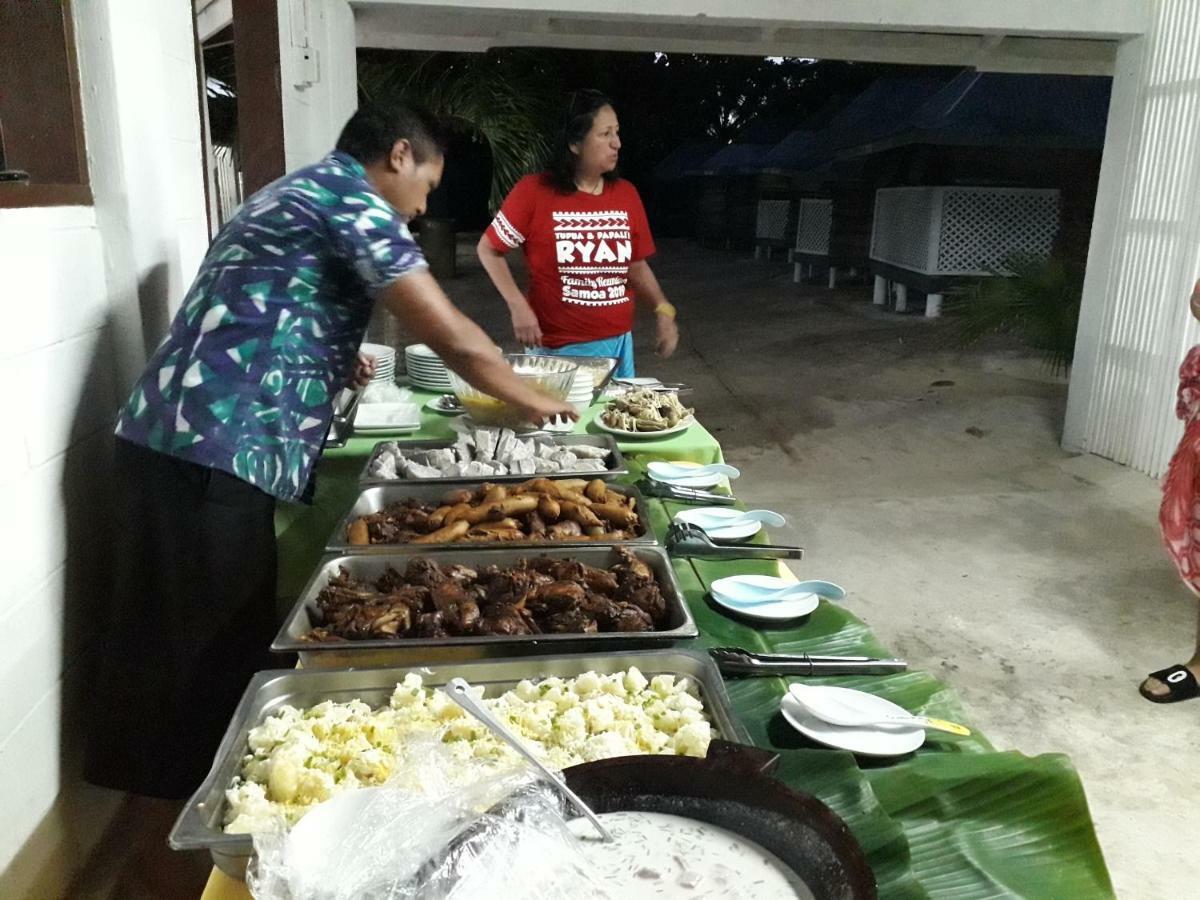 Vacation Beach Fales Hotel Manase Esterno foto